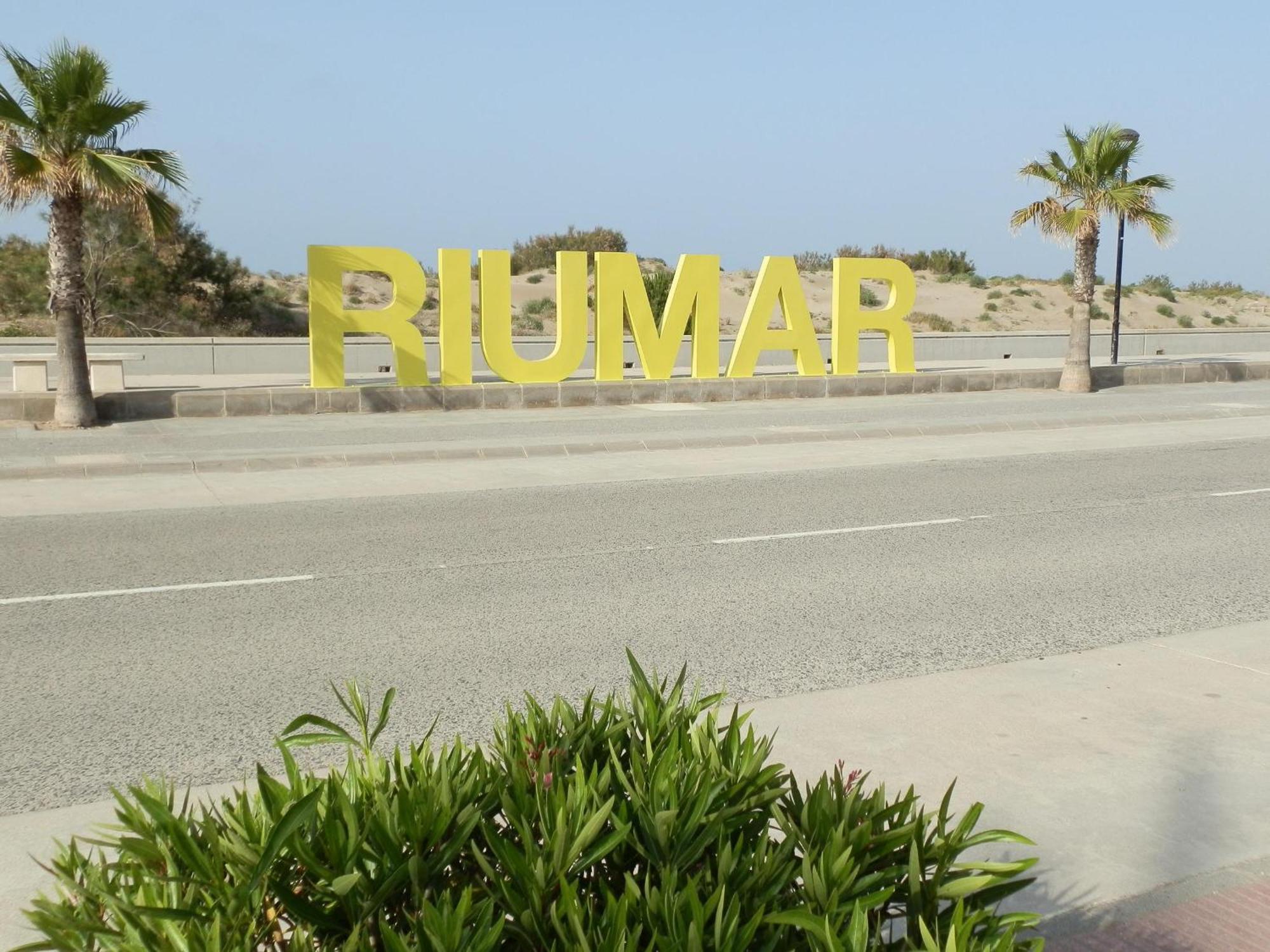 Vacaciones Cerca Del Mar: Piscina, Mascotas, Playa Perros Y Wifi Gratis - Es-184-49 Riumar